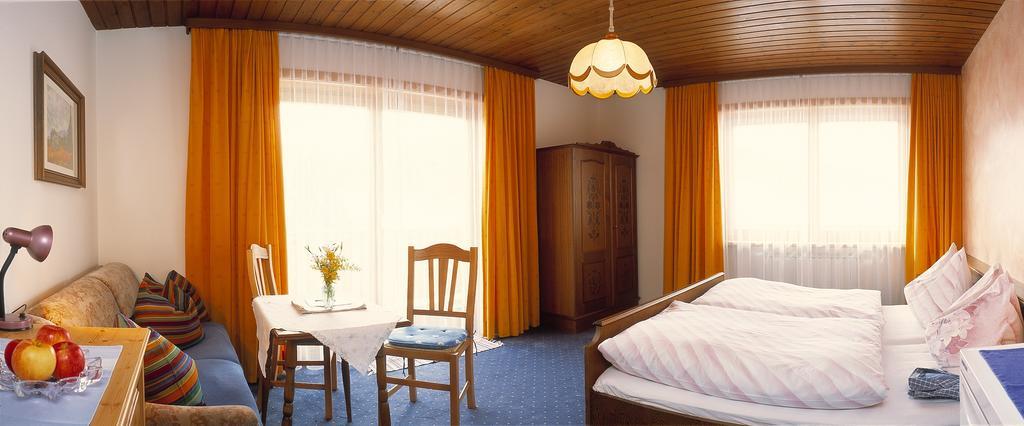 Pension Wieser Baschtlmai Altenmarkt im Pongau Exterior foto