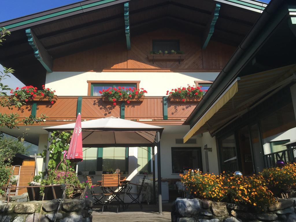 Pension Wieser Baschtlmai Altenmarkt im Pongau Exterior foto