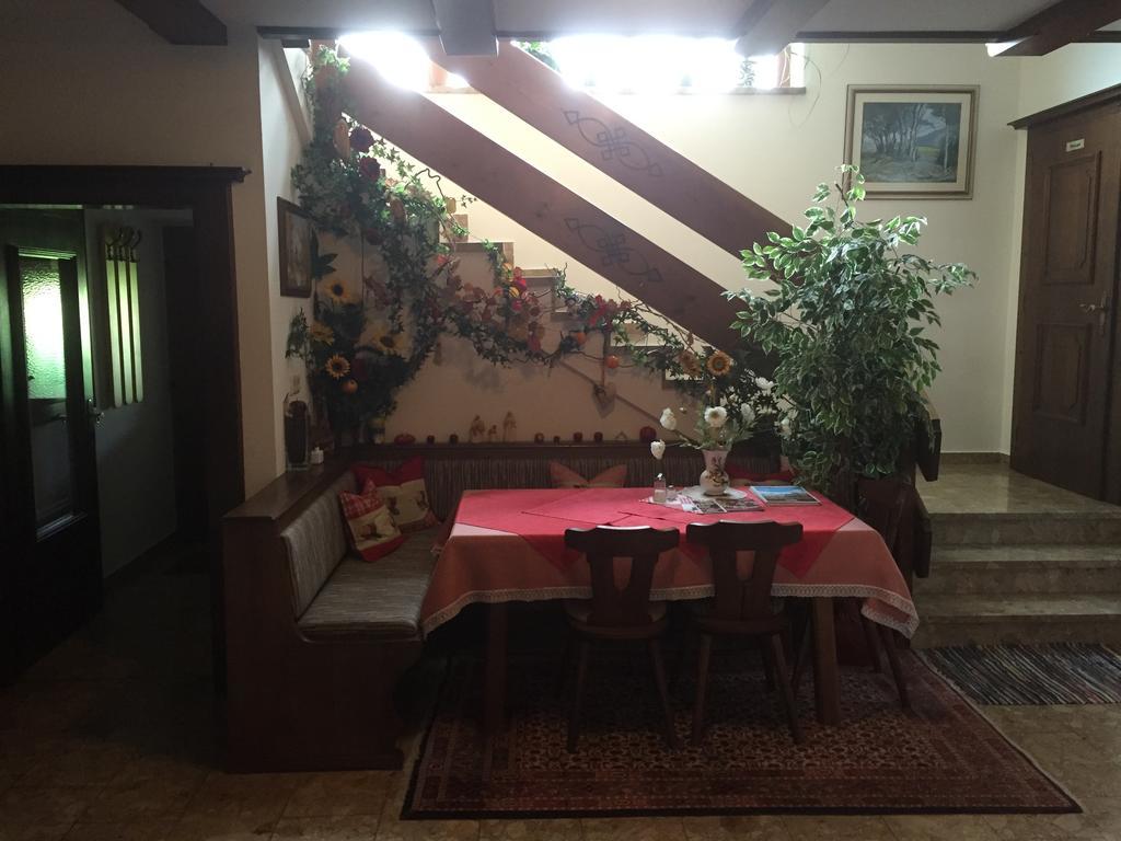 Pension Wieser Baschtlmai Altenmarkt im Pongau Exterior foto